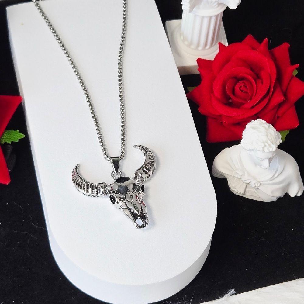 Silver Bull Skull Necklace Western Steer Horned Pendant 24" Chain Unisex Outlaw
